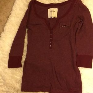 Maroon shirt 3/4 sleeves with front pocket